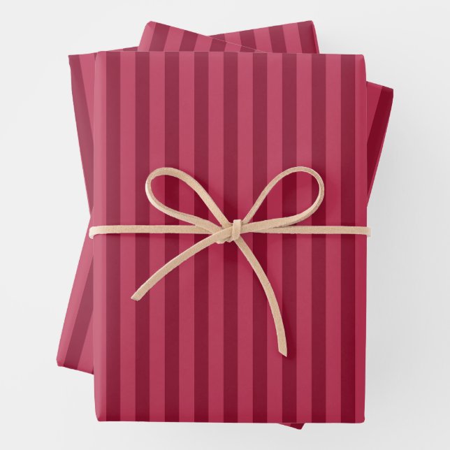 Hoja De Papel De Regalo Clásico Navideño de Rayas Rojas (In situ)