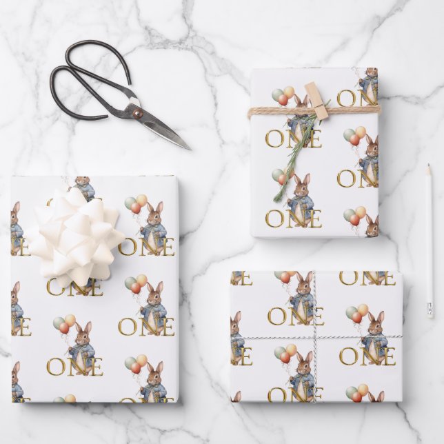 Hoja De Papel De Regalo Conejo de primer cumpleaños con globos  (Anverso)