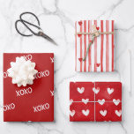 Hoja De Papel De Regalo Corazones de rayas rojas y blancas XOXO<br><div class="desc">Corazones de rayas rojas y blancas XOXO Despedida de soltera Cumpleaños Boda</div>