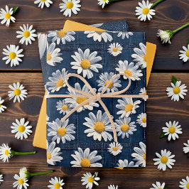 Hoja De Papel De Regalo Cumpleaños de margaritas sobre mezclilla azul
