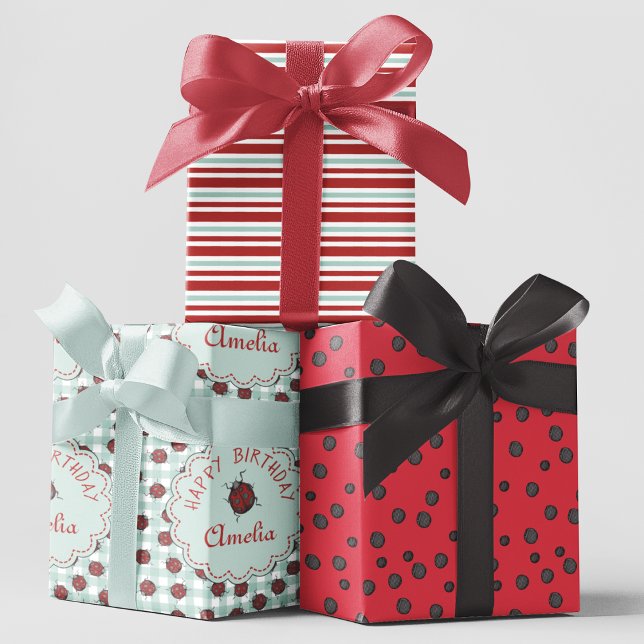 Hoja De Papel De Regalo Cute Red Ladybug Personalizado Niños Cumpleaños (Ladybug Beetle Insect Wrapping Paper. Customized with Child's Name. Hand-Drawn Ladybugs & Black Dots)
