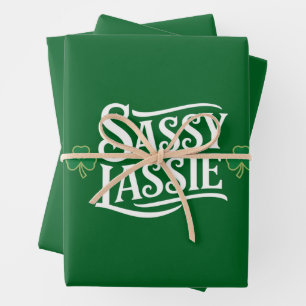Hoja De Papel De Regalo Día de San Patricio Chica Irlandesa Divertida y Sa