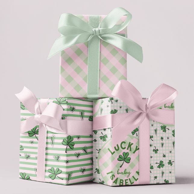 Hoja De Papel De Regalo El bebé afortunado Rosa y St Paddys verdes (Cute Lucky Baby Personalized Pink & Green Gift Wrap. Baby Girl, New Baby, Baby Shower, 1st Birthday.)