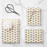 Hoja De Papel De Regalo Elegante Boda del patrón de corazones dorados<br><div class="desc">La entrega de regalos bodas en un falso patrón de hojas de corazón de oro hace una presentación impresionante. Ideal para recién casados,  duchas de novias,  duchas de bodas,  casas nuevas,  duchas de compromiso,  El día de San Valentín y más.</div>