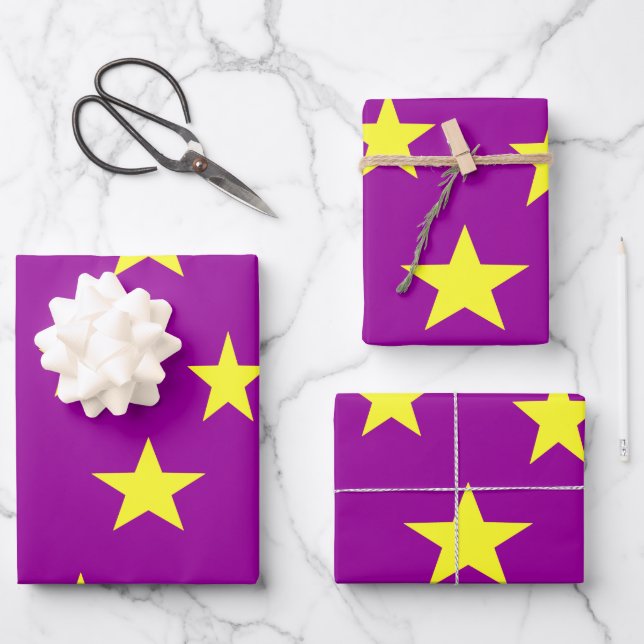 Hoja De Papel De Regalo Estrellas amarillas en morado (Anverso)