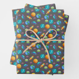 Hoja De Papel De Regalo Exploradores espaciales sobre gris oscuro