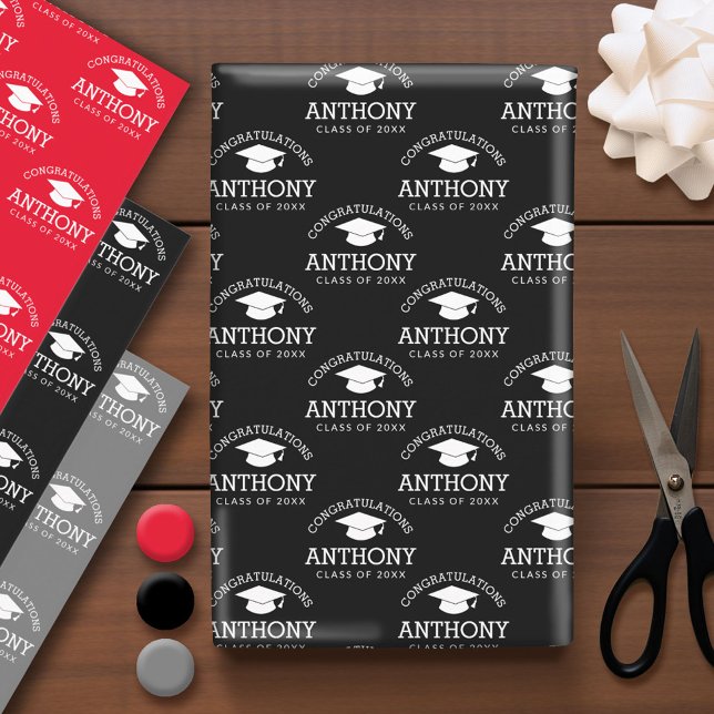 Hoja De Papel De Regalo Felicidades Graduado Graduado Cap negro rojo (Custom Graduation Wrapping Paper)