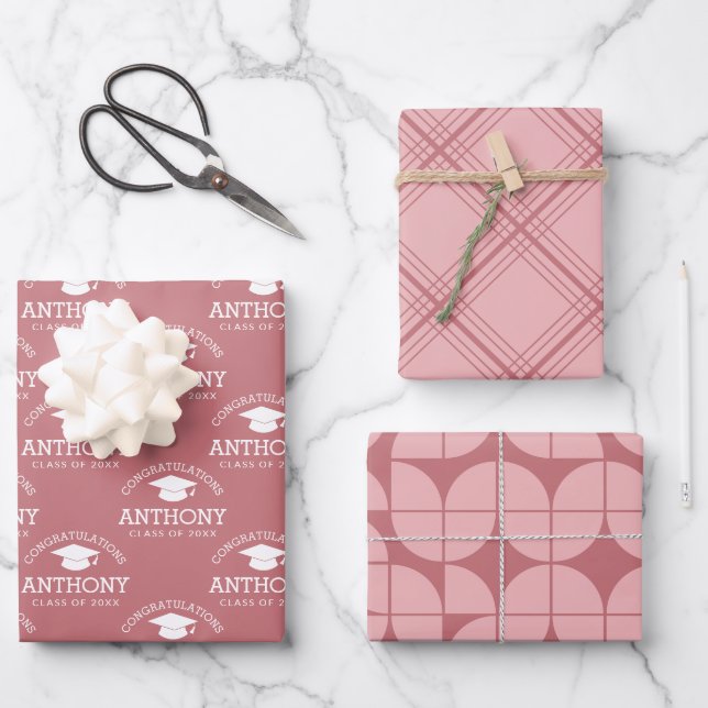 Hoja De Papel De Regalo Felicitaciones Graduado Cap rosa de graduación ros (Anverso)