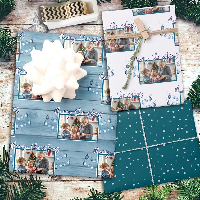 Hoja De Papel De Regalo Feliz Navidad Una Familia Foto Madera Rústica (Subido por el creador)
