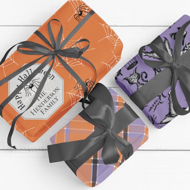 Hoja De Papel De Regalo Fiesta de Halloween con nombre de familia de Perso (3 Individual Halloween Designs with Customizable Family Name. Spiderwebs, Plaid & Creepy Ink Images.)