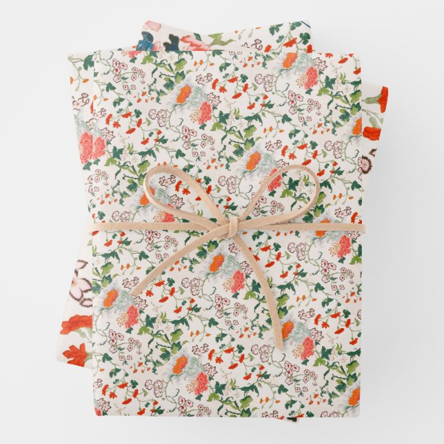 Hoja De Papel De Regalo Fine Chinese silk flower design mid 18th century (In situ)