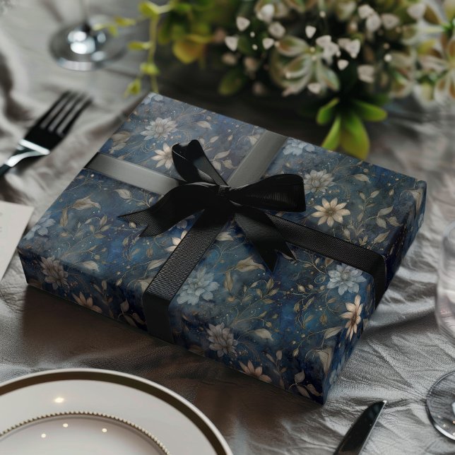 Hoja De Papel De Regalo Floral Christmas Midnight Blue and Cream Gift  (Subido por el creador)
