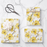 Hoja De Papel De Regalo Flores amarillas doradas ducha de novia<br><div class="desc">Flores amarillas doradas ducha de novia</div>