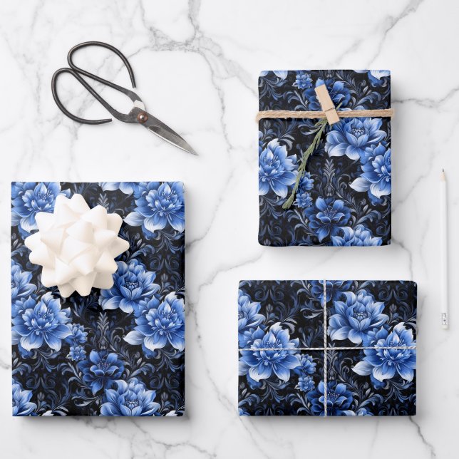 Hoja De Papel De Regalo Flores Azules sobre Negro (Anverso)