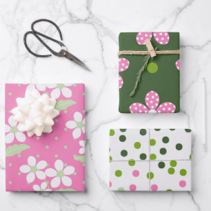 HOJA DE PAPEL DE REGALO FLORES DE BLANCO ROJO VERDE Y PUNTOS DE POLKA