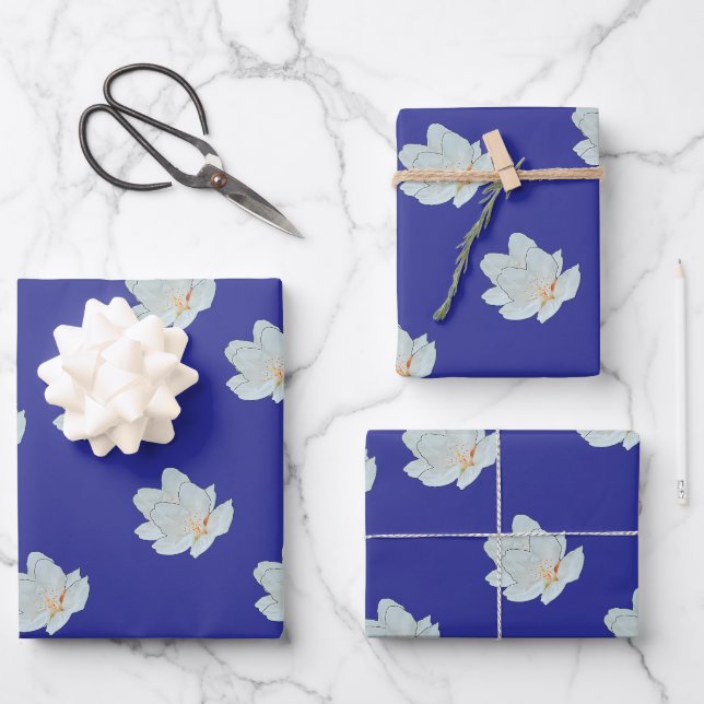Hoja De Papel De Regalo Flores en azul profundo (Anverso)