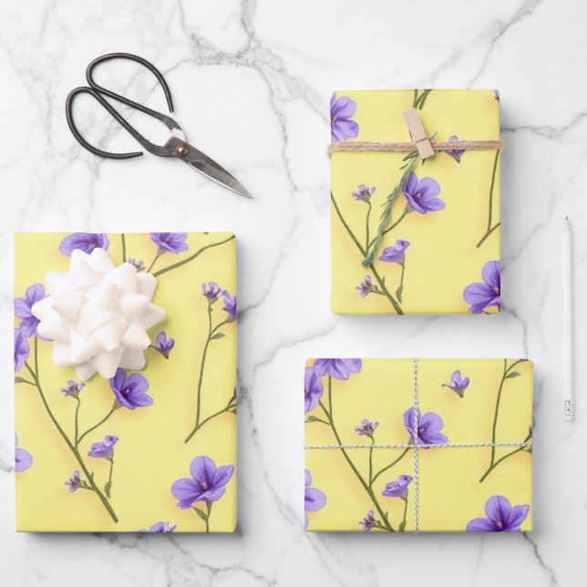 Hoja De Papel De Regalo Flores moradas delgadas sobre fondo amarillo (Anverso)