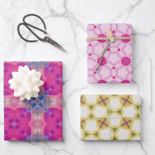 Hoja De Papel De Regalo Formas geométricas estilizadas de color rosa. Resu