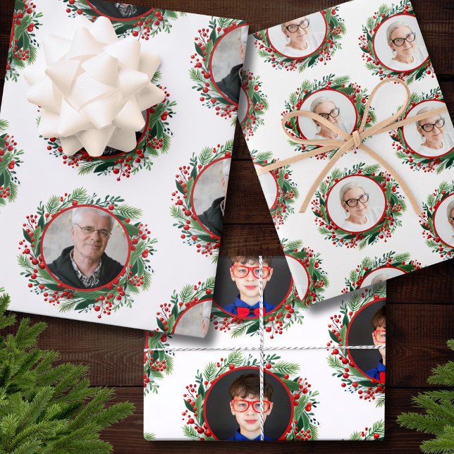 Hoja De Papel De Regalo Fotos personalizadas de la familia Wreath (Christmas Wreath Family Photos Personalized Wrapping Paper Sheets)