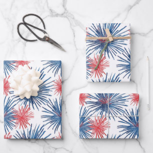 Hoja De Papel De Regalo Fuegos artificiales rojos y azules en blanco
