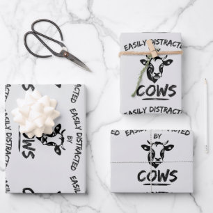 Hoja De Papel De Regalo Granja de Vacas: Fácilmente Distraído Por Vacas
