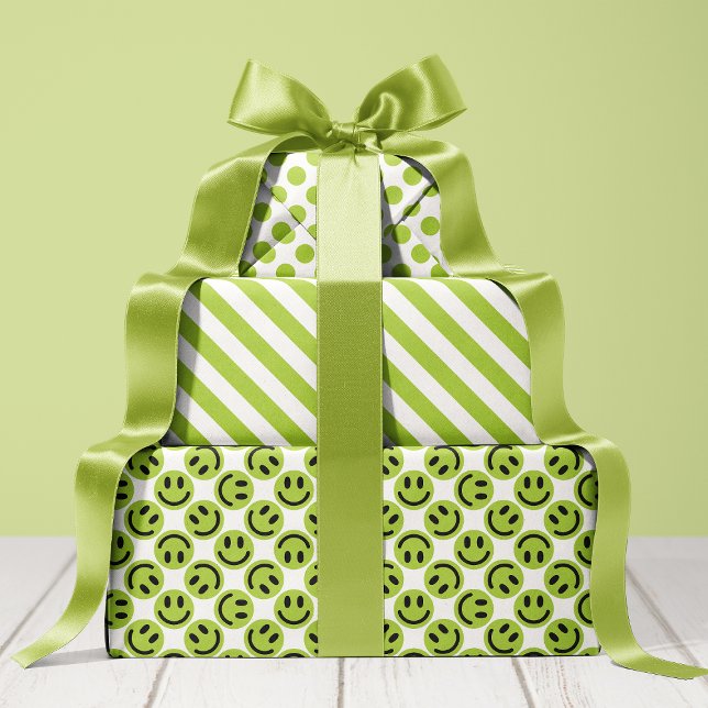 Hoja De Papel De Regalo Green Happy Face Stripes and Polka Dot (Subido por el creador)