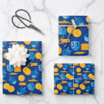 Hoja De Papel De Regalo Hanukkah Dreidel Game Gelt Dark Blue<br><div class="desc">Hanukkah Dreidel Game Gelt Dark Blue Patrón Personalizado. Chanukah sueña de azul.</div>