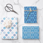Hoja De Papel De Regalo Hermosa Estrella de David<br><div class="desc">Perfecto para Hanukkah,  este conjunto de envolturas cuenta con la estrella de David con diferentes orígenes azules y blancos. Hace un gran papel de envoltura para un ser querido. ¡Elige la tuya! Material gráfico creado por: AMBilustrations http://www.etsy.com/shop/AMBillustrations/</div>
