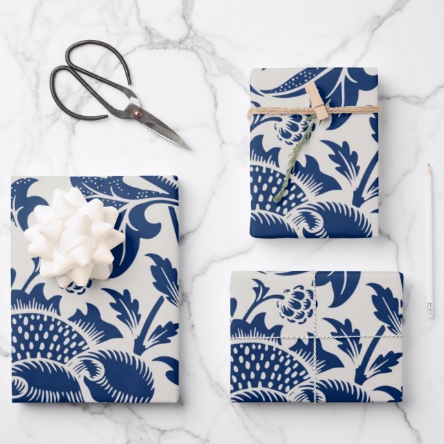 Hoja De Papel De Regalo Intricate blue floral pattern on light background (Anverso)