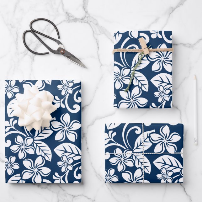 HOJA DE PAPEL DE REGALO ISLAND PLUMERIA (NAVY BLUE) (Anverso)