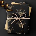Hoja De Papel De Regalo Juego RPG activado | Fantasía de oro Tabletop Retr<br><div class="desc">¡JUEGO! Así que elige tu iniciativa de armas y rollos... Novedad Los papeles de envoltura de gamer de moda de geek RPG son también ideales para la descomposición de muebles de época de ephemera, o la decoración del hogar para proyectos propios. Perfecto para cualquier viejo bolígrafo/lápiz y papel de la...</div>