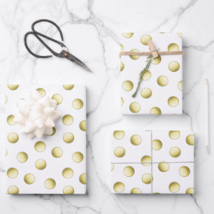 Hoja De Papel De Regalo La polka de oro gira alrededor del patrón blanco