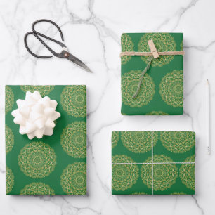 Hoja De Papel De Regalo Mandala verde y dorada