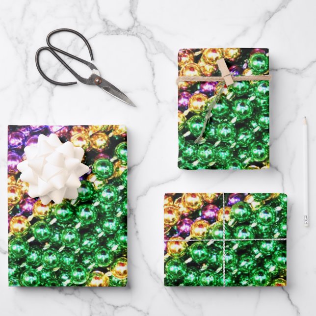 Hoja De Papel De Regalo Mardi Gras Beads (Anverso)