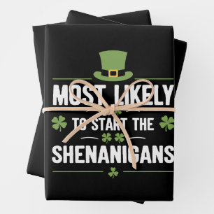 Hoja De Papel De Regalo Más Probable Que Inicie Las Travesuras St Patrick'