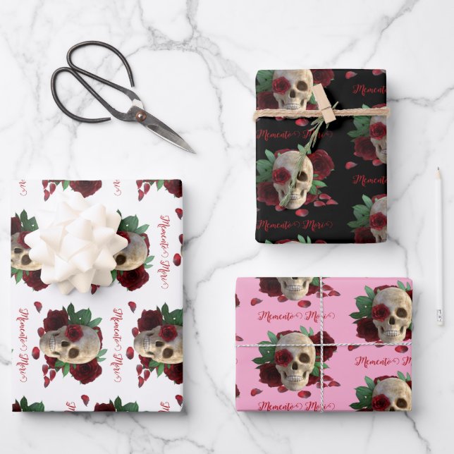 Hoja De Papel De Regalo Memento Mori. Cráneo con rosas rojas (Anverso)