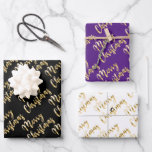 Hoja De Papel De Regalo Merry Christmas gold script morado negro blanco<br><div class="desc">Feliz Navidad en un elegante y moderno guión con una mirada metálica de oro sobre un fondo elegante en negro,  blanco y violeta</div>