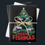 Hoja De Papel De Regalo Merry Fishmas Christmas Tree Enfoca la pesca de pe<br><div class="desc">Merry Fishmas Christmas Tree Ilustra la pesca de peces Rod</div>