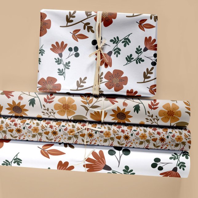 Hoja De Papel De Regalo Moderna vegetación floral Girly Gold Rust (Modern Floral Greenery Girly Gold Rust Wrapping Paper Sheets from Studio Posies.)