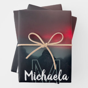 Hoja De Papel De Regalo Monograma de nubes, niebla y montañas quemadas