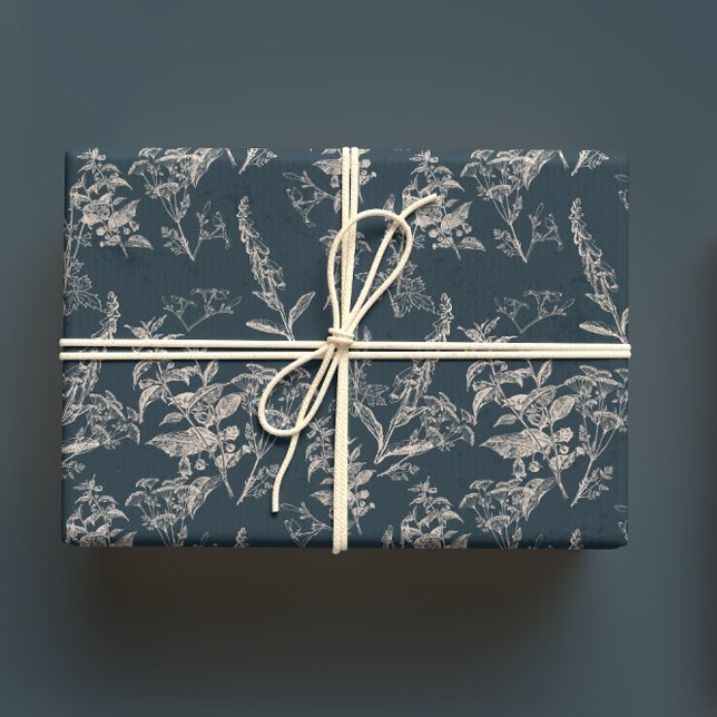 Hoja De Papel De Regalo Moody & Romantic Dark Wildflower (Subido por el creador)