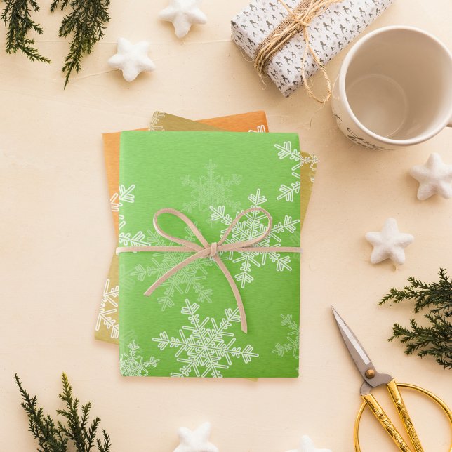 Hoja De Papel De Regalo Naranja purpurina Green Golden Snowflakes Navidade (Subido por el creador)