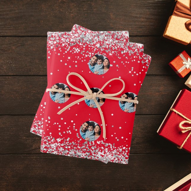 Hoja De Papel De Regalo Navidades: confeti de fotos de plata roja (Subido por el creador)