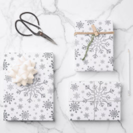 Hoja De Papel De Regalo Navidades de plata bonito con copos de nieve en bl