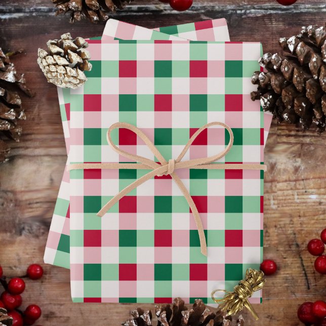 Hoja De Papel De Regalo Navidades Gingham - Rojo, Verde y Blanco (Gingham-Christmas RedGreenWhite-Wrapping Paper Sheets by Leapfroglisics Shop)