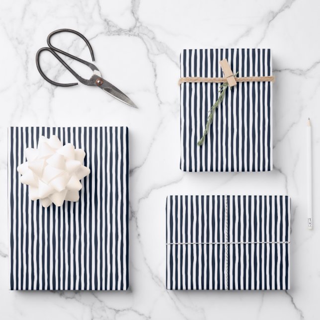 Hoja De Papel De Regalo Navy Blue & White Wonky Stripes (Anverso)