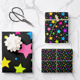 Hoja De Papel De Regalo Neon Stars en negro