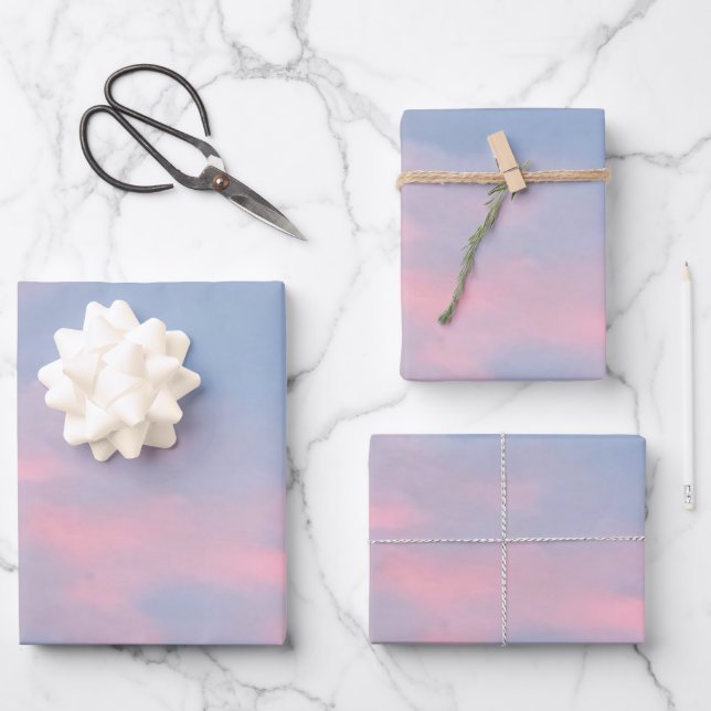 Hoja De Papel De Regalo Nubes rosadas de personalizable (Anverso)