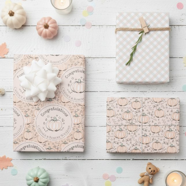 Hoja De Papel De Regalo Pastel Naranja Calabaza Mamá debe ser felicitada (Cute Pastel Orange Congratulations Little Pumpkin Thanksgiving Baby Shower Wrapping Paper for Her)