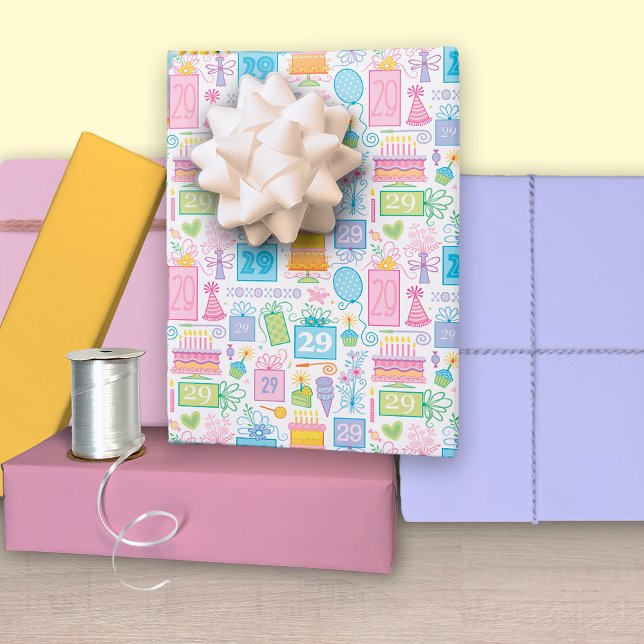 Hoja De Papel De Regalo Pastel rosa de cumpleaños 29 presenta globos (Subido por el creador)